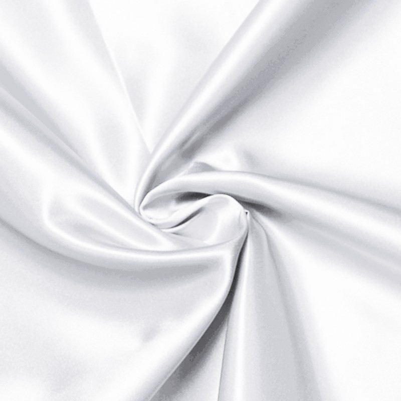 Raso con cuerpo blanco