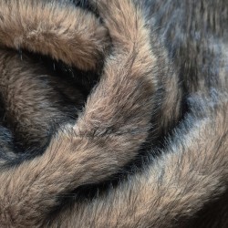 Pelo zorro camel con puntas negras
